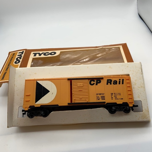 Vintage Tyco CP Rail Freight Train CP 56767 Box Car HO Scale Model Train w/ Box - Picture 8 of 11